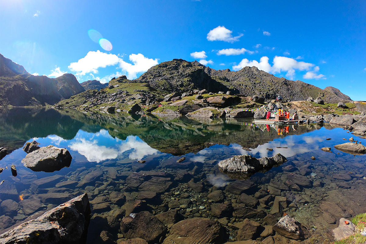 Gosaikunda Lake